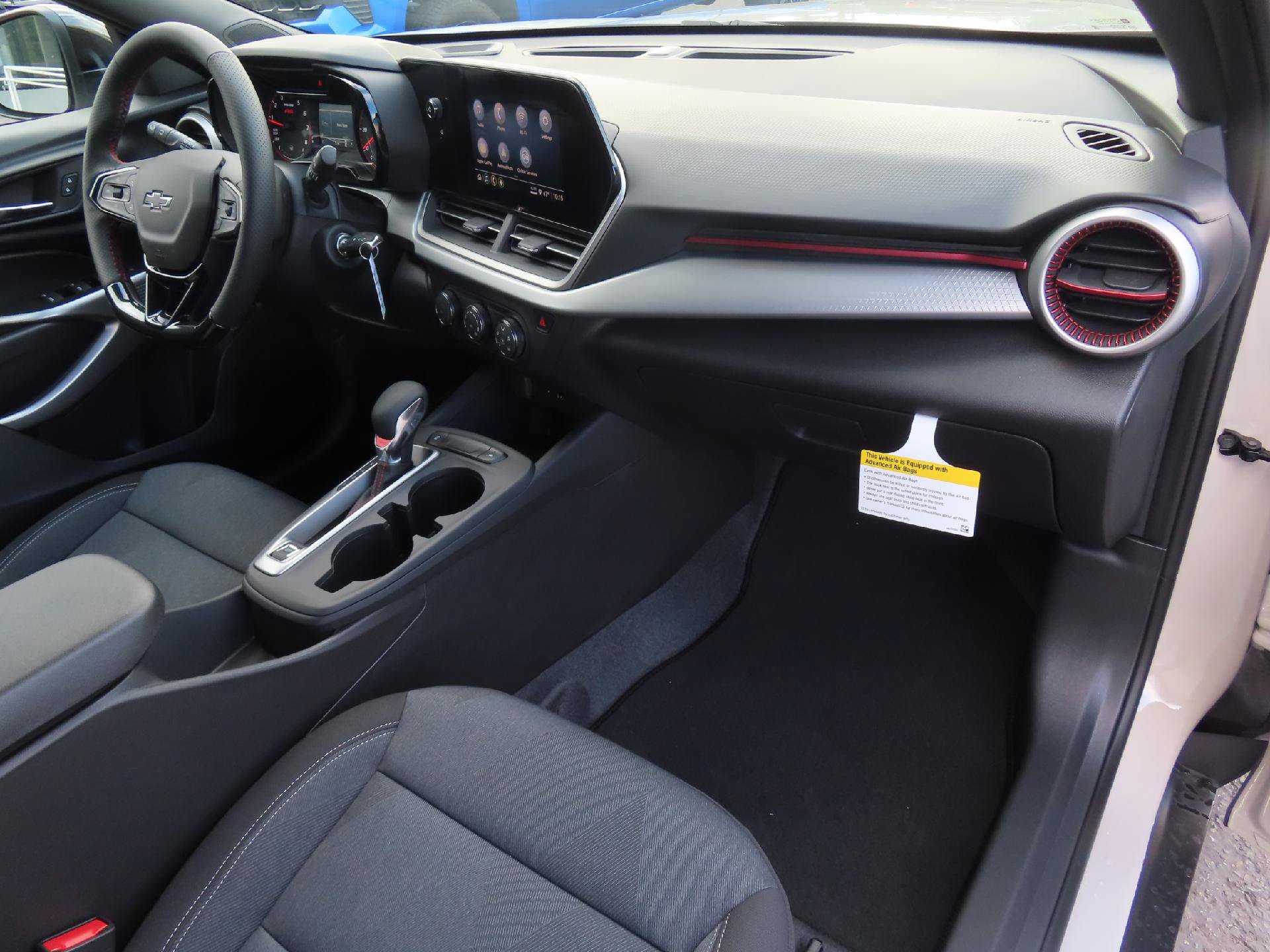 New 2026 Chevrolet Trax RS w/ Driver Confidence Package FWD image 39