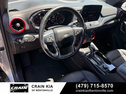 Used 2025 Chevrolet Blazer RS FWD image 9