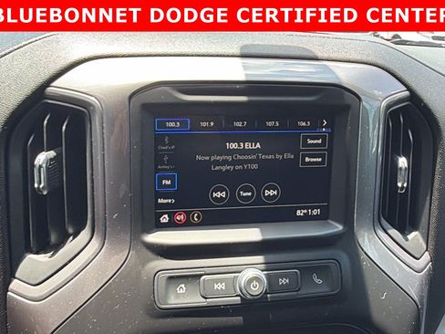 Used 2019 Chevrolet Silverado 1500 Custom Trail Boss w/ Custom Convenience Package AWD/4WD image 25