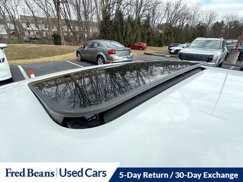 Used 2025 Mercedes-Benz C 43 AMG 4MATIC Sedan image 24