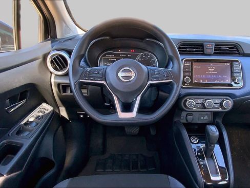 Used 2024 Nissan Versa SV FWD image 6