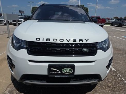 Used 2018 Land Rover Discovery Sport HSE AWD/4WD image 2