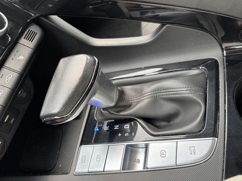 Used 2025 Hyundai Elantra SEL FWD image 24