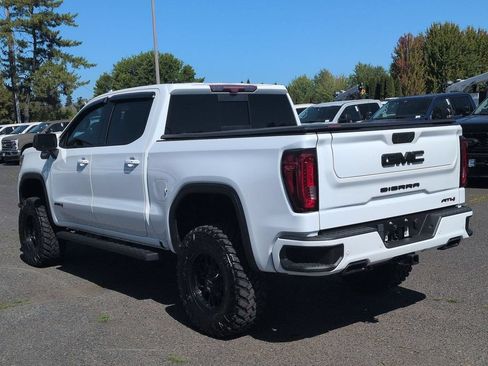 Used 2020 GMC Sierra 1500 AT4 w/ AT4 Premium Package AWD/4WD image 3