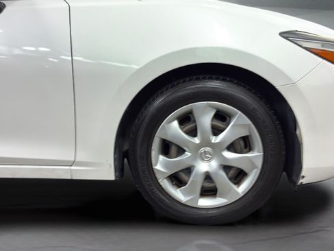 Used 2017 MAZDA MAZDA3 Sport FWD image 27