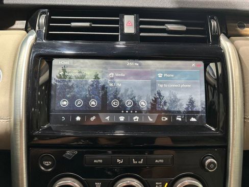 Used 2018 Land Rover Discovery HSE AWD/4WD image 62