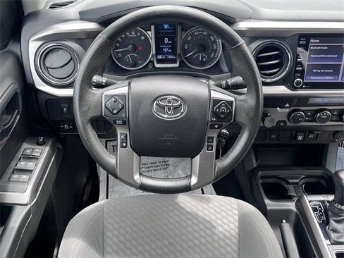 Used 2021 Toyota Tacoma TRD Sport image 9