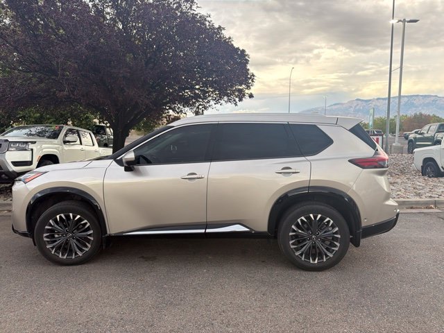 Certified 2024 Nissan Rogue Platinum w/ Platinum Premium Package AWD/4WD image 7