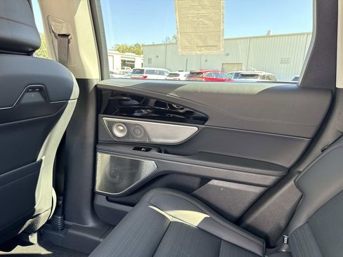 New 2026 Lincoln Nautilus Reserve image 15