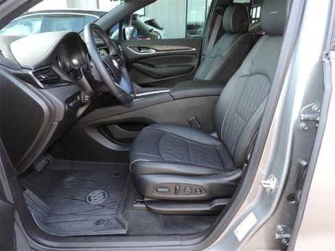 Certified 2024 Buick Enclave Avenir w/ Avenir Technology Package image 20