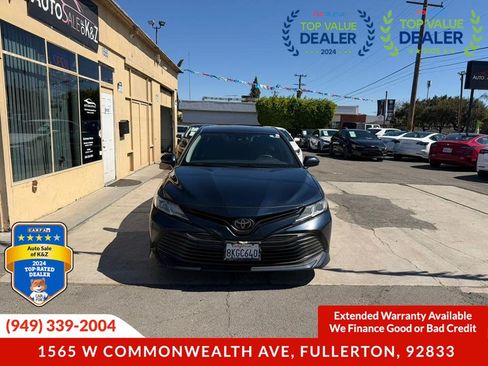 Used 2019 Toyota Camry LE FWD image 7