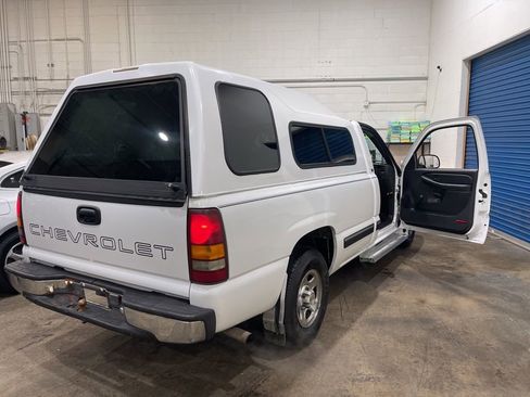 Used 2000 Chevrolet Silverado 1500 2WD Regular Cab w/ Exterior Appearance Pkg image 24
