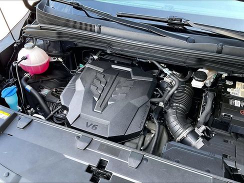 Used 2024 Kia Carnival SX Prestige FWD image 30