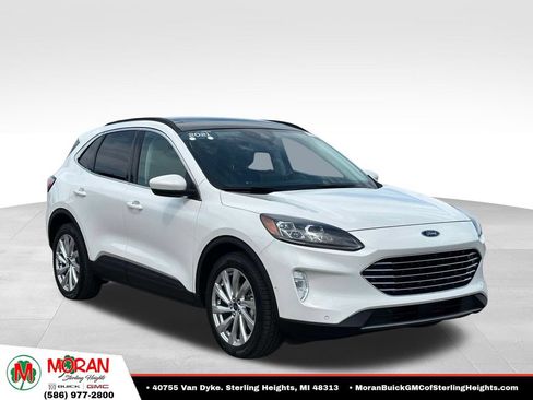 Used 2021 Ford Escape Titanium w/ Titanium Elite Package AWD/4WD image 7