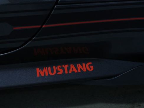 Used 2020 Ford Mustang Coupe image 32