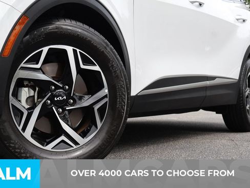 Used 2025 Kia Sportage LX FWD image 3