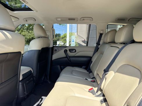 Used 2024 INFINITI QX80 Premium Select w/ Cargo Package AWD/4WD image 17