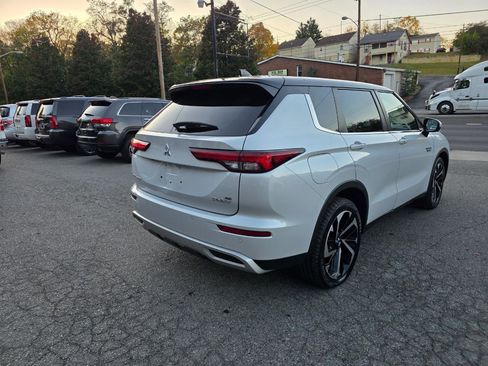 Used 2023 Mitsubishi Outlander Ralliart AWD/4WD image 5