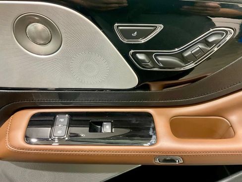 Used 2020 Lincoln Aviator Reserve w/ Equipment Group 201A RWD image 14