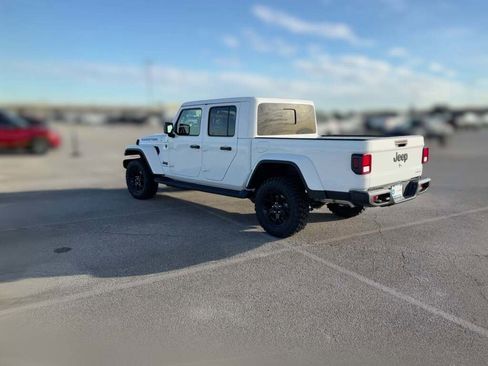 New 2026 Jeep Gladiator Sport image 8