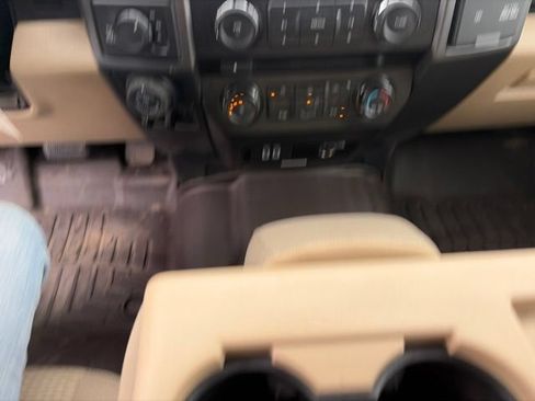 Used 2017 Ford F150 XLT w/ Equipment Group 302A Luxury AWD/4WD image 12