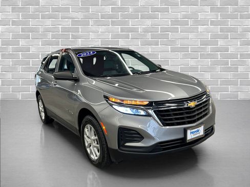 Used 2024 Chevrolet Equinox LS w/ LS Convenience Package image 7