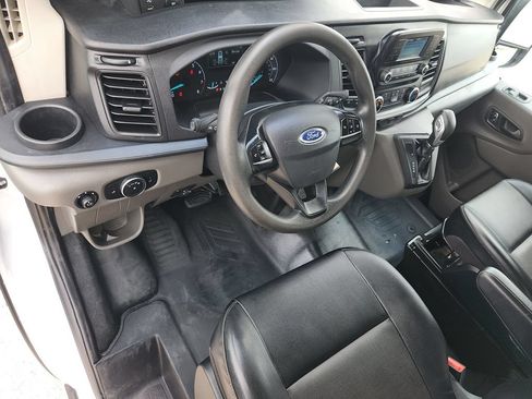 Used 2022 Ford Transit 350 DRW RWD image 12