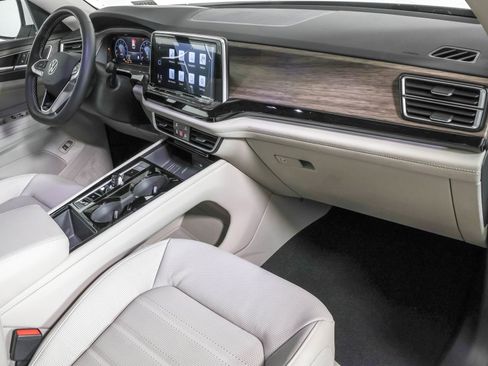 New 2026 Volkswagen Atlas SEL image 44