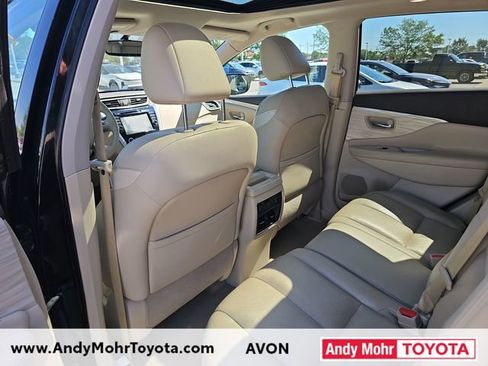 Used 2015 Nissan Murano Platinum w/ Platinum Technology Package AWD/4WD image 30