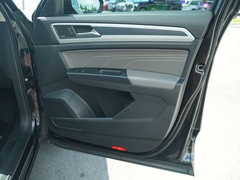 Used 2021 Volkswagen Atlas SEL Premium AWD/4WD image 22