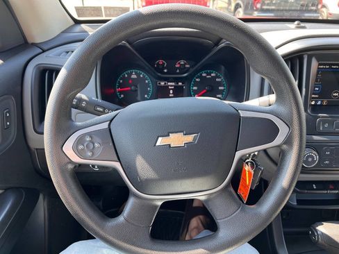 Used 2019 Chevrolet Colorado W/T w/ WT Convenience Package AWD/4WD image 17