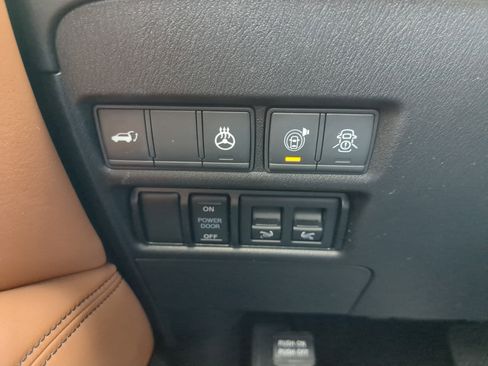 Used 2021 INFINITI QX80 Sensory w/ Cargo Package image 29