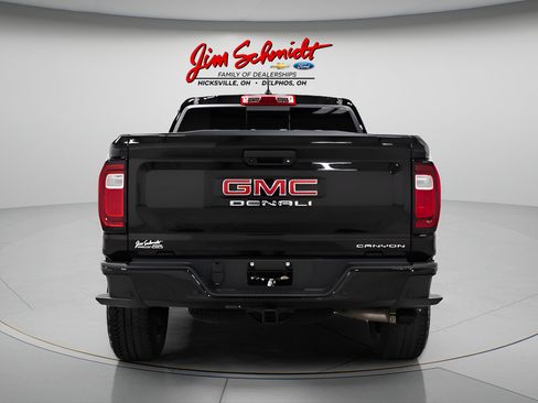 Used 2025 GMC Canyon Denali w/ LPO, Denali Black Edition AWD/4WD image 5