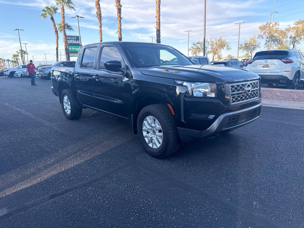 Used 2023 Nissan Frontier SV w/ Tow Package AWD/4WD image 6