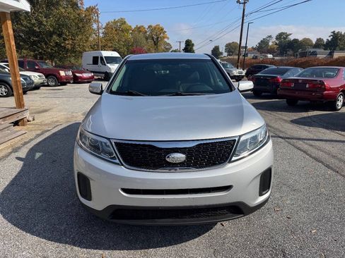 Used 2014 Kia Sorento LX AWD/4WD image 6