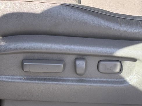 Used 2016 Honda Odyssey Touring Elite image 7