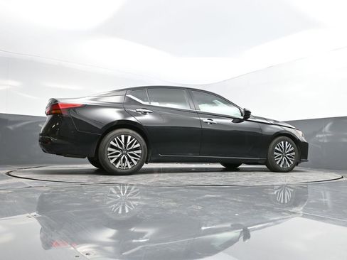 Used 2023 Nissan Altima 2.5 SV image 40