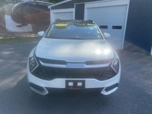 Used 2023 Kia Sportage EX AWD/4WD image 2