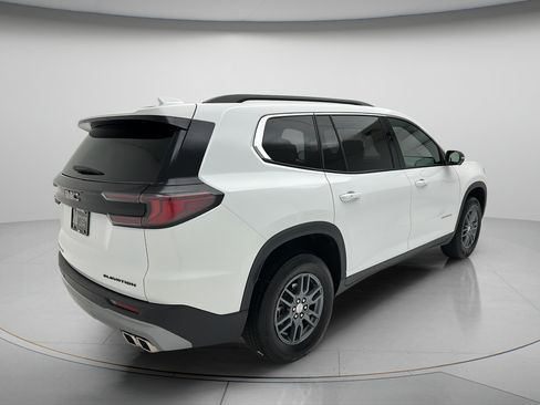 Used 2025 GMC Acadia Elevation AWD/4WD image 5