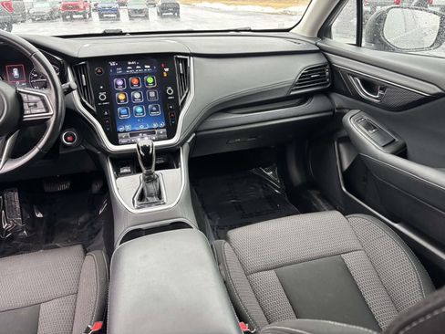 Used 2023 Subaru Outback Premium image 32