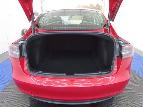 Used 2023 Tesla Model 3 Standard Range RWD image 11