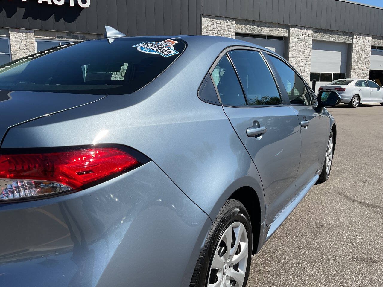 Used 2026 Toyota Corolla LE FWD image 6