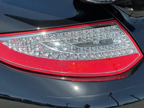 Used 2011 Porsche 911 GT2 RS RWD image 33