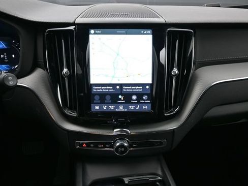 Used 2024 Volvo XC60 B5 Ultimate w/ Protection Package Premier AWD/4WD image 14