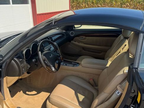 Used 2006 Lexus SC 430 Convertible image 5