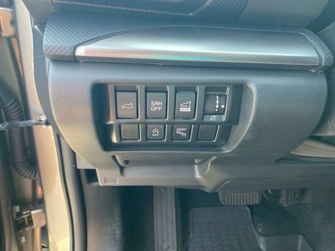 Used 2021 Subaru Forester Premium w/ Popular Package #1 AWD/4WD image 18