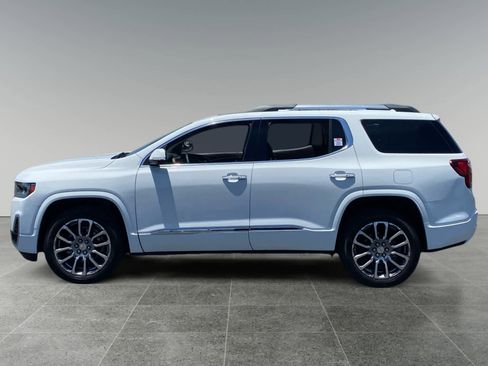 Used 2023 GMC Acadia Denali w/ Denali Ultimate Package FWD image 2