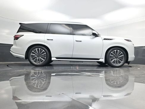 New 2026 INFINITI QX80 Luxe RWD image 58