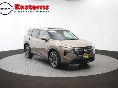Used 2024 Nissan Rogue SV w/ SV Premium Package FWD image 49