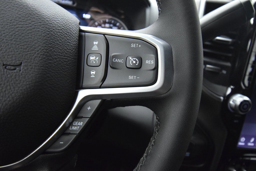 New 2026 RAM 5500 4x4 Crew Cab image 30